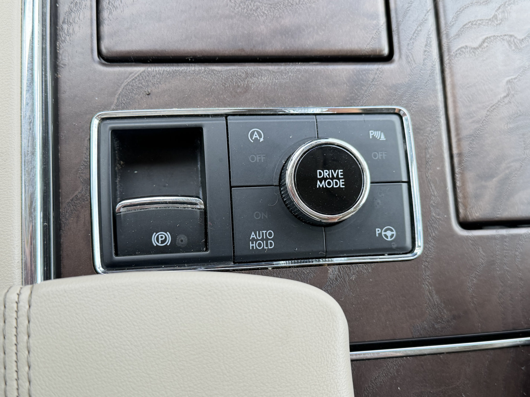 Used 2021 Lincoln Navigator L Reserve w/ Luxury Package AWD/4WD image 27