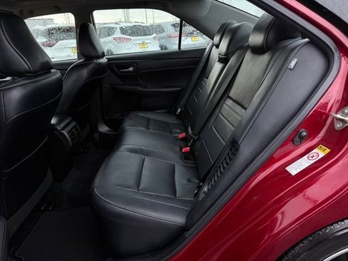 Used 2017 Toyota Camry XLE image 15
