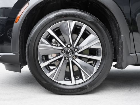 Certified 2026 INFINITI QX60 Luxe w/ Family Package FWD image 29