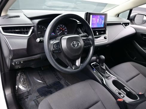 Used 2024 Toyota Corolla LE FWD image 12