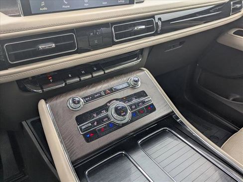 Used 2021 Lincoln Aviator Reserve w/ Equipment Group 201A RWD image 13