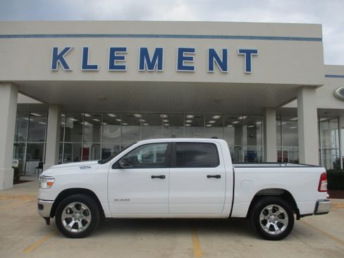 Used 2023 RAM 1500 Lone Star AWD/4WD image 1