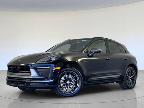 Certified 2023 Porsche Macan Turbo AWD/4WD image 1