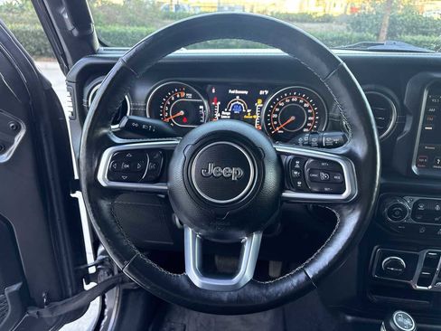 Used 2019 Jeep Wrangler Unlimited Sahara w/ Quick Order Package 24M Moab image 23