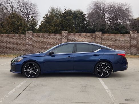 Used 2023 Nissan Altima 2.5 SR image 5