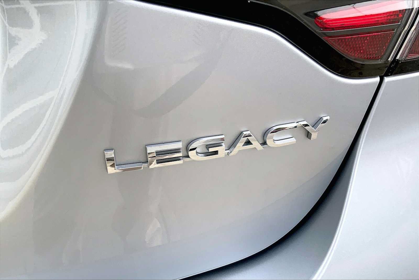 Used 2025 Subaru Legacy Premium AWD/4WD image 10