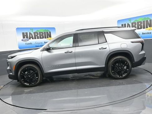 New 2026 Chevrolet Traverse LT w/ Enhanced Driving Package image 2