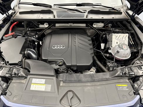 Used 2025 Audi Q5 2.0T Premium Plus w/ Premium Plus Package AWD/4WD image 29