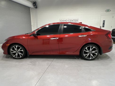 Used 2020 Honda Civic Touring image 5
