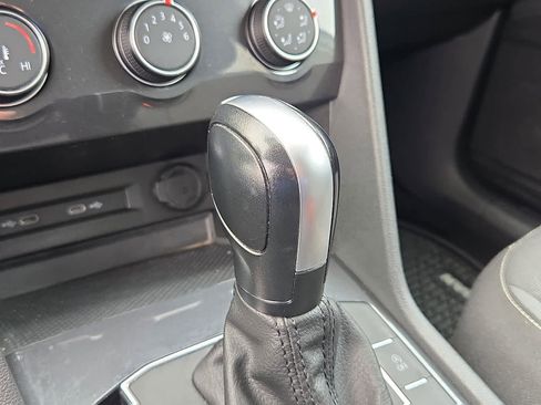 Used 2021 Volkswagen Tiguan S AWD/4WD image 18
