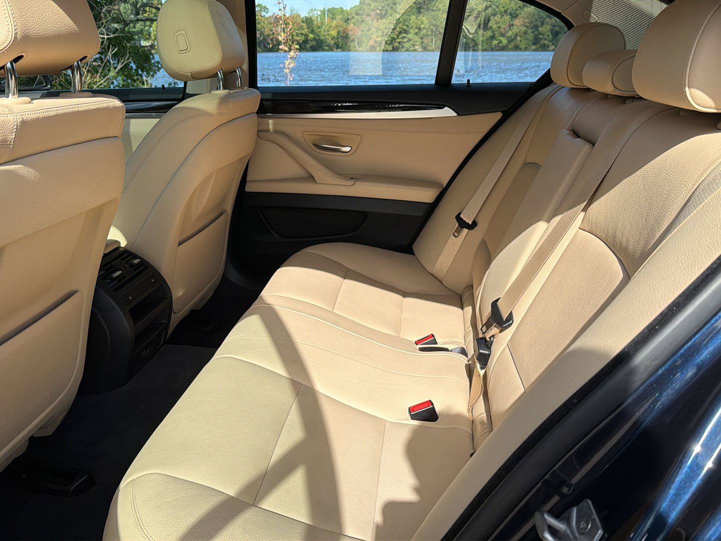 Used 2016 BMW 535i xDrive Sedan AWD/4WD image 12