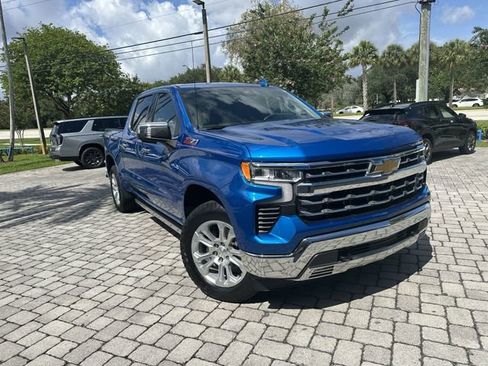 Used 2023 Chevrolet Silverado 1500 LTZ w/ Z71 Off-Road Package AWD/4WD image 19