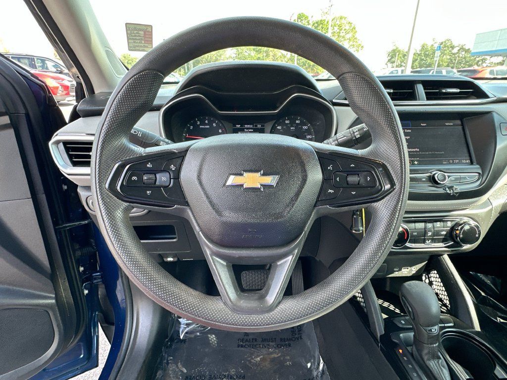 Used 2022 Chevrolet TrailBlazer LS FWD image 11