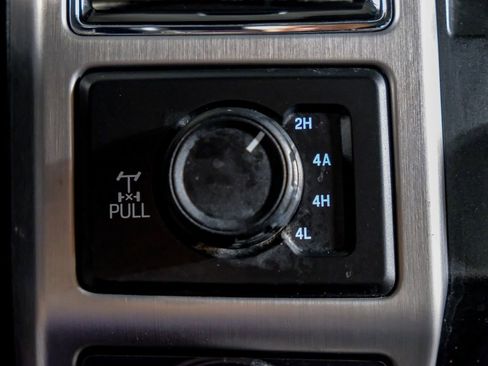 Used 2018 Ford F150 Platinum w/ Equipment Group 701A Luxury image 25