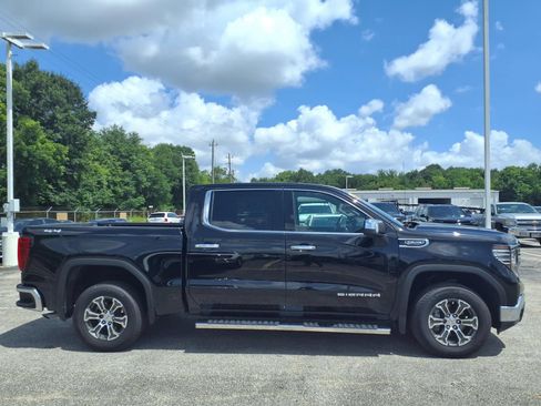Used 2025 GMC Sierra 1500 SLT AWD/4WD image 21