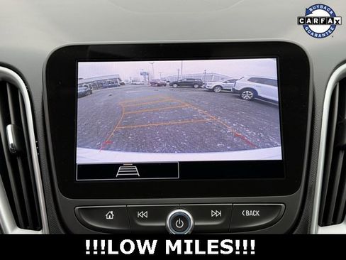 Used 2022 Chevrolet Malibu LS image 32