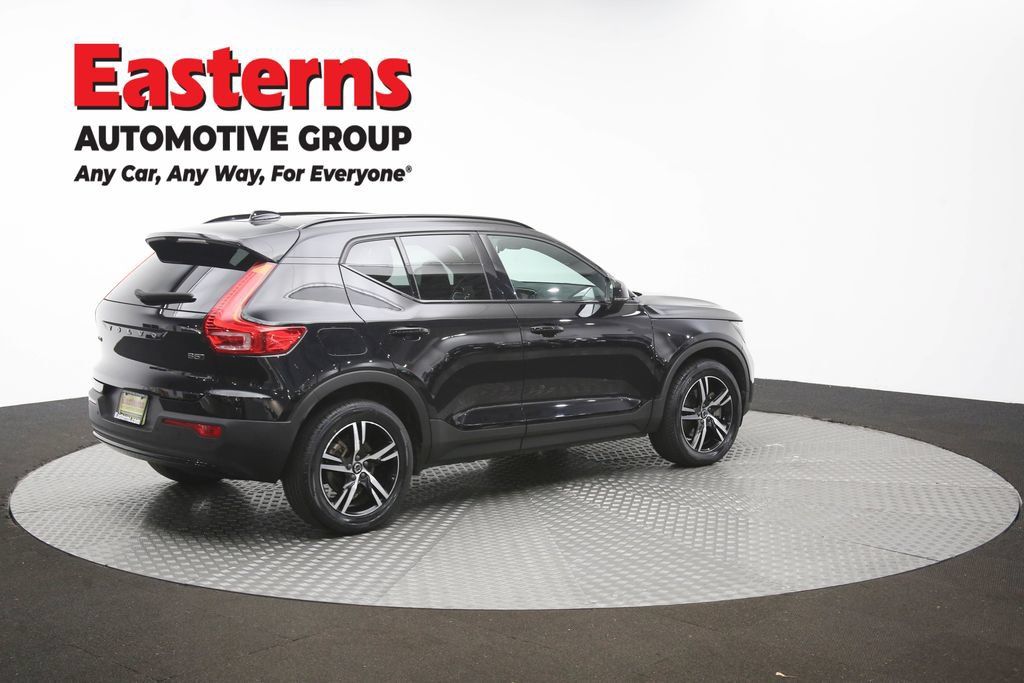 Used 2024 Volvo XC40 B5 Core AWD/4WD image 44