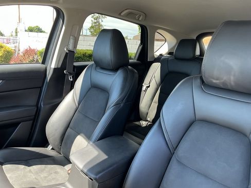 Used 2019 MAZDA CX-5 Touring FWD image 11