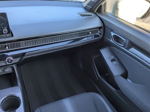 Certified 2025 Honda Civic Sport image 22