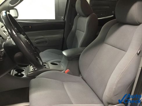 Used 2011 Toyota Tacoma 4x4 Double Cab w/ TRD Sport Pkg image 23