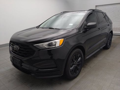 Used 2023 Ford Edge SE w/ Black Appearance Package AWD/4WD image 2