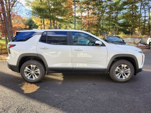 New 2026 Chevrolet Equinox LT w/ Convenience Package II image 6