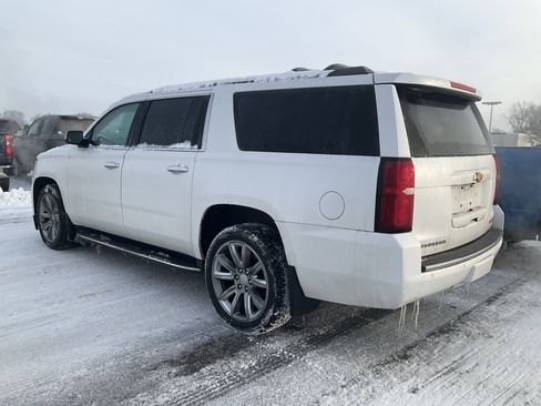 Used 2019 Chevrolet Suburban Premier image 4
