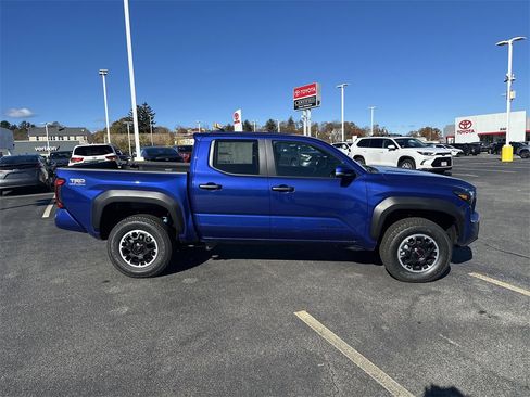 New 2025 Toyota Tacoma TRD Off-Road image 7