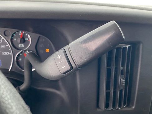 Certified 2012 GMC Savana 2500 image 6