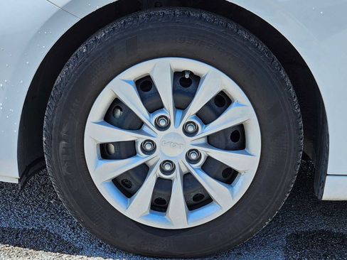 Certified 2024 Kia Forte LX FWD image 13