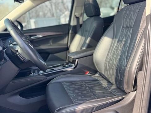 Used 2021 Buick Envision Avenir w/ Technology Package II image 14