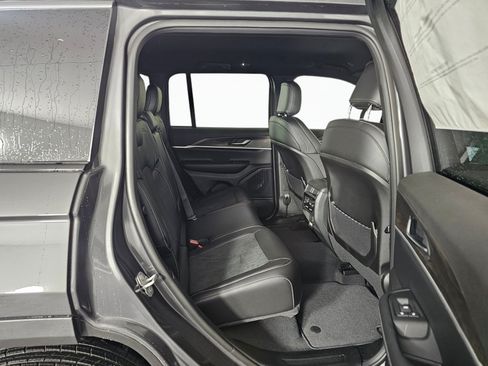New 2026 Jeep Grand Cherokee Altitude AWD/4WD image 37