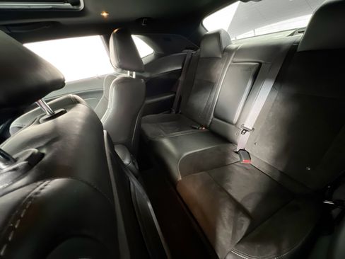 Used 2019 Dodge Challenger R/T w/ T/A Package image 26