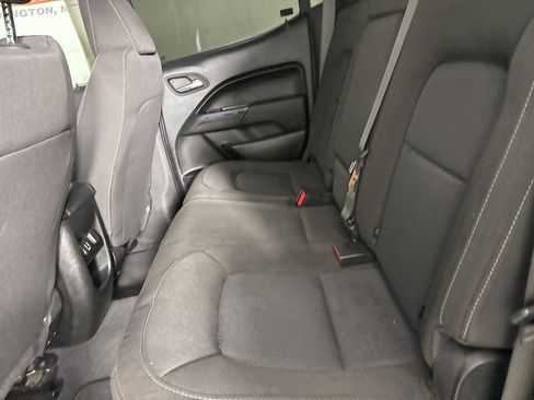 Used 2022 Chevrolet Colorado LT image 21
