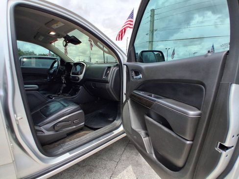 Used 2016 GMC Canyon SLT w/ Driver Alert Package RWD image 19