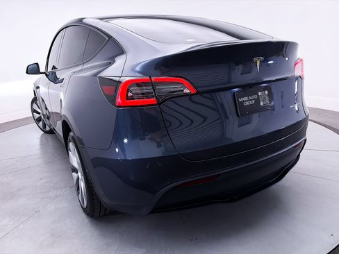 Used 2023 Tesla Model Y Long Range AWD/4WD image 8