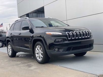 Used 2017 Jeep Cherokee Latitude w/ Safety/Convenience Group