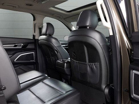 Used 2020 Kia Telluride S w/ S 8 Passenger Seating Package AWD/4WD image 67