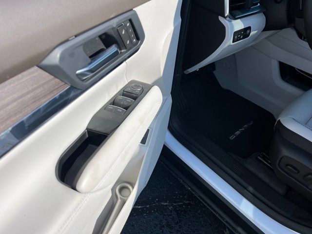 New 2027 GMC Terrain Denali AWD/4WD image 8
