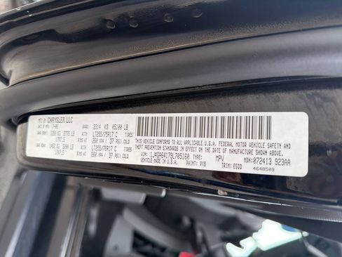 Used 2009 Jeep Wrangler Rubicon w/ Dual Top Group AWD/4WD image 27