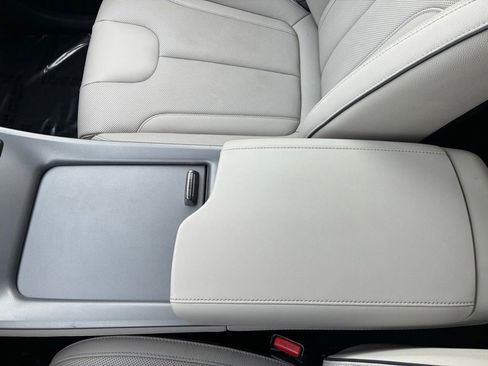 Used 2024 Hyundai Palisade Limited image 36