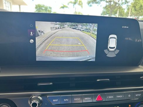 Used 2025 Kia Telluride S AWD/4WD image 10