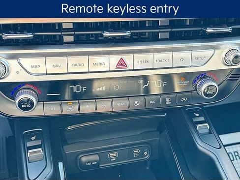 Certified 2024 Kia Telluride S w/ S Sunroof Package image 19