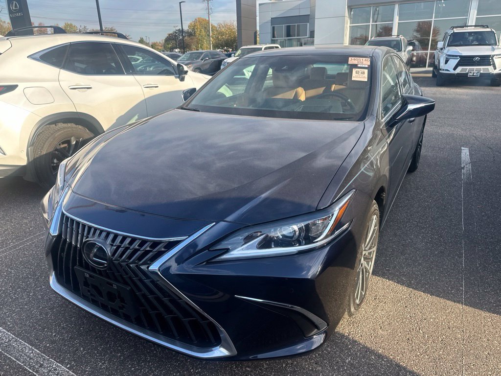 Used 2024 Lexus ES 350 w/ Premium Package FWD image 7