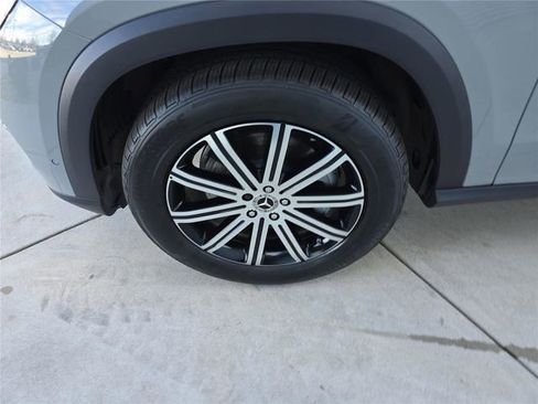 New 2026 Mercedes-Benz GLE 450e 4MATIC image 12