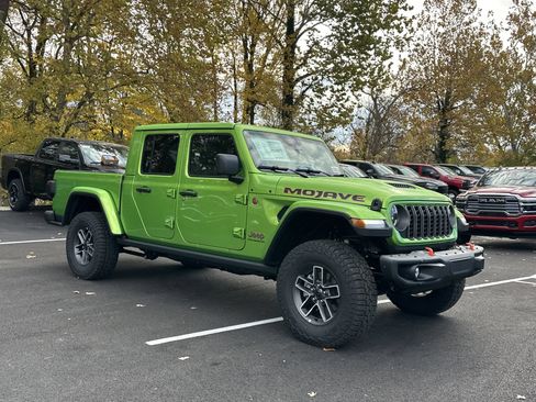 New 2026 Jeep Gladiator Mojave image 18