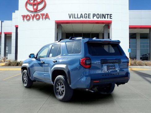 New 2025 Toyota 4Runner SR5 image 3
