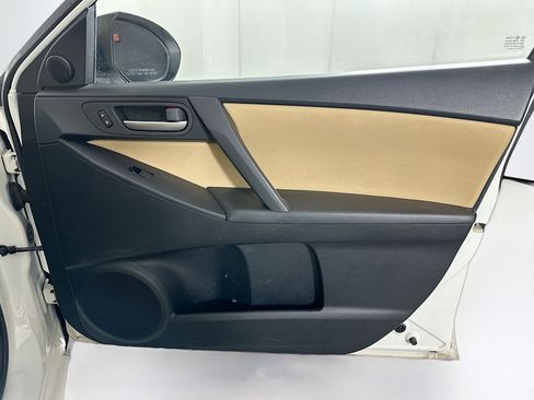 Used 2012 MAZDA MAZDA3 i Touring FWD image 27