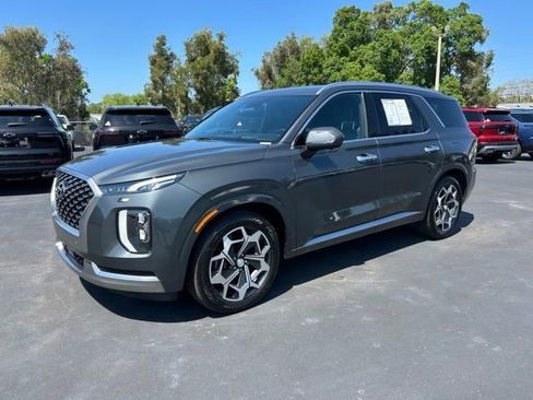 Used 2022 Hyundai Palisade Calligraphy w/ Cargo Package image 3