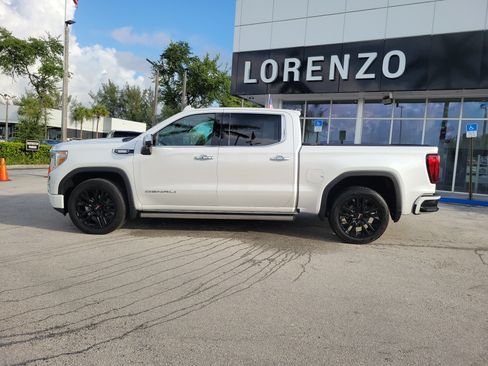 Used 2021 GMC Sierra 1500 Denali w/ Denali Ultimate Package AWD/4WD image 8